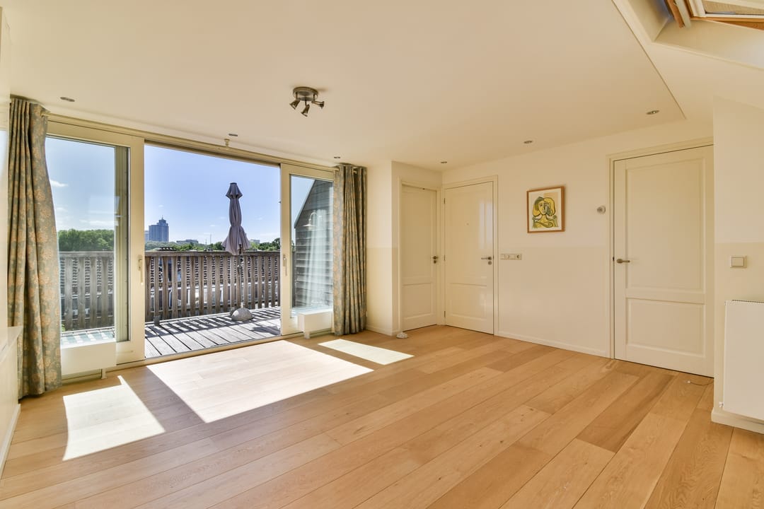 Foto 28 van Linnaeusparkweg 112-2