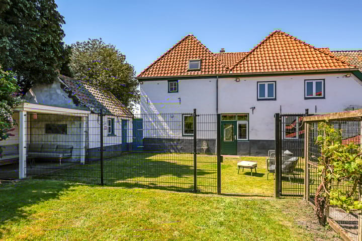 Foto 80 van Waalbandijk 94