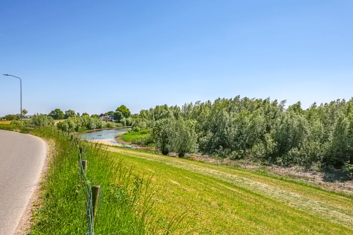 Foto 94 van Waalbandijk 94