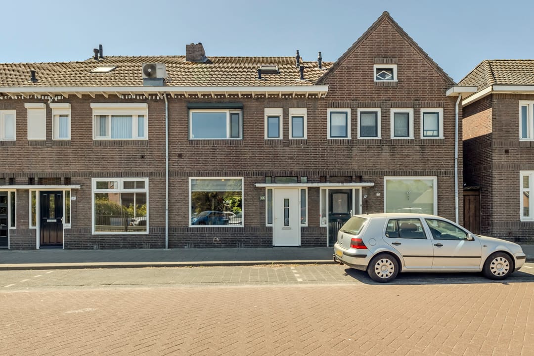 Foto 1 van Hulst 105