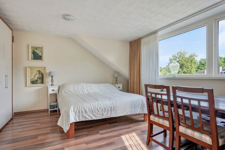 Photo 18 of Beeklaan 82