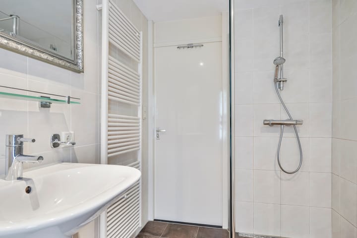 Photo 21 of Beeklaan 82