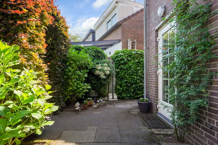 Photo 23 of Beeklaan 82