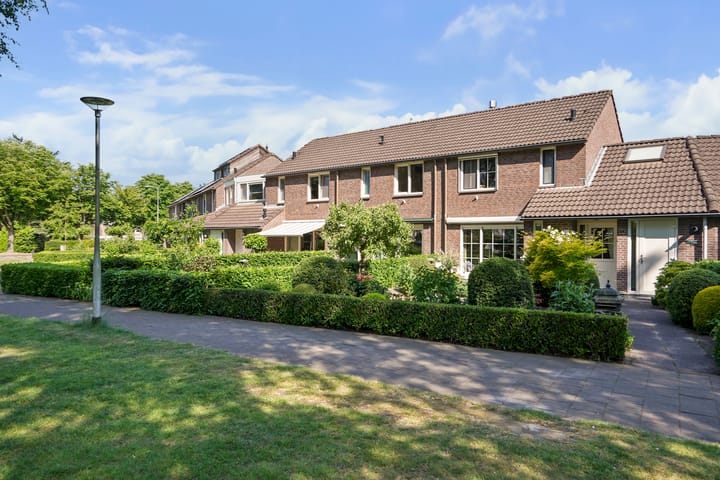 Photo 28 of Beeklaan 82