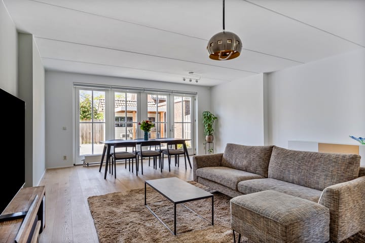 Photo 2 of Oesterstraat 24