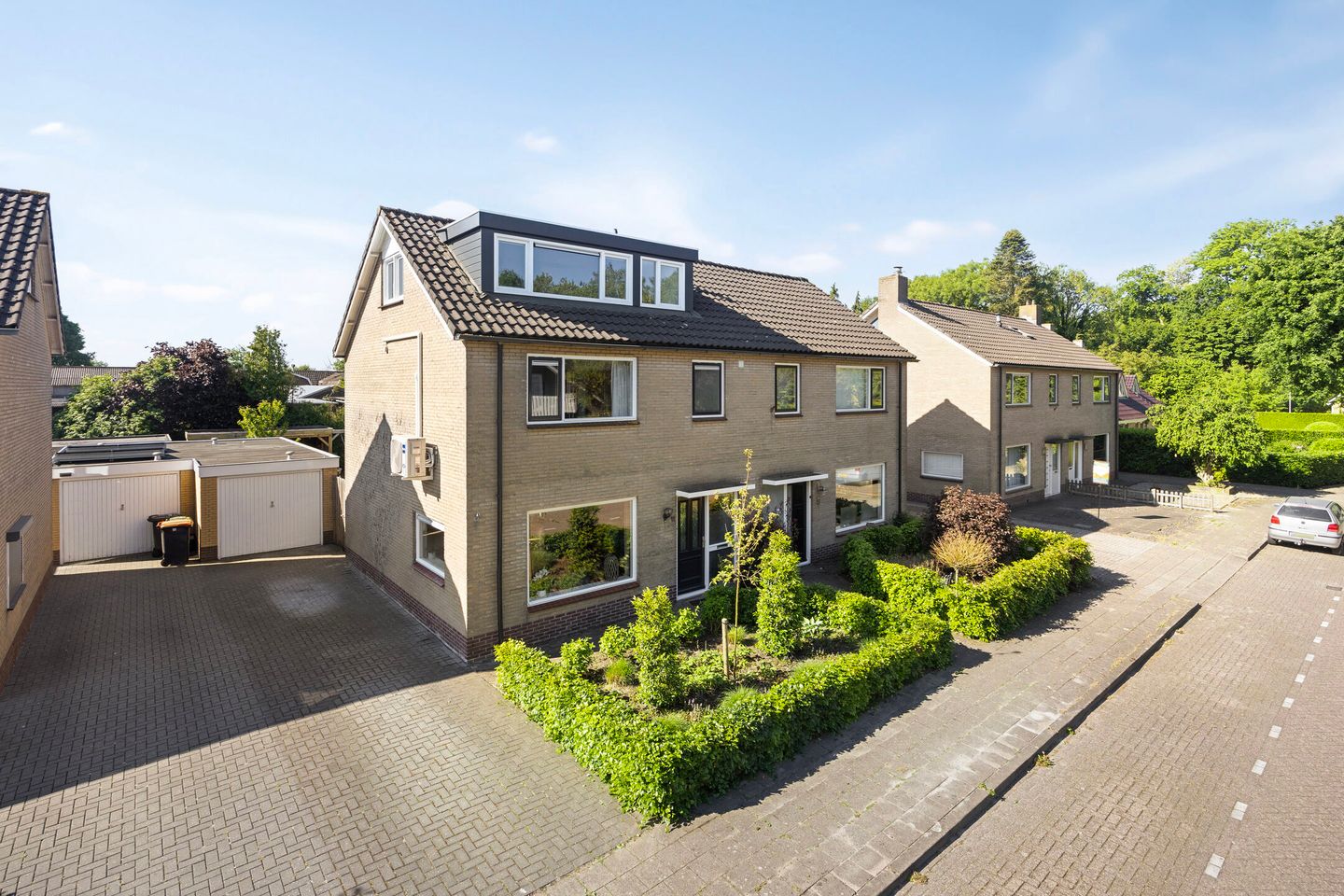 Foto 1 van De Prunus 11