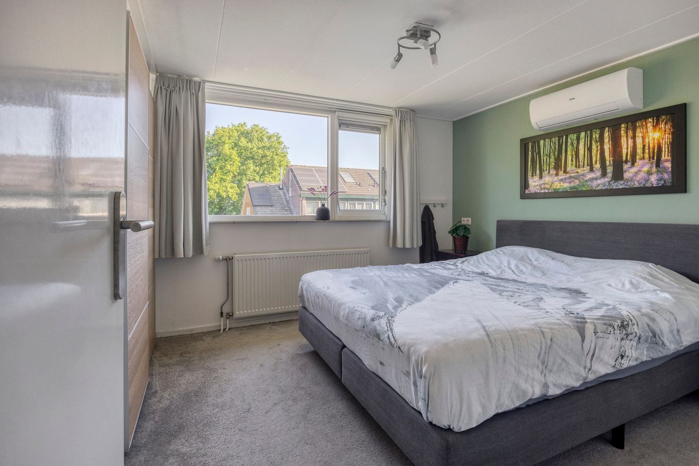 Photo 19 of De Prunus 11