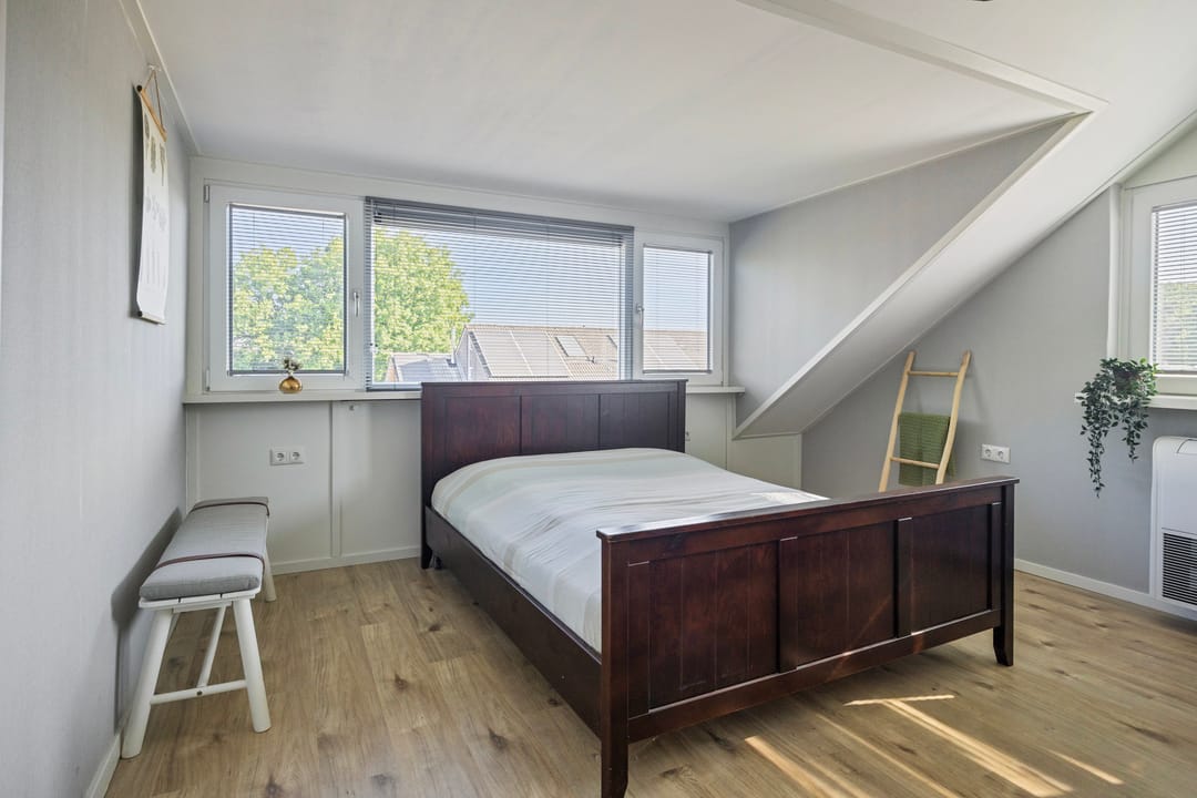 Photo 28 of De Prunus 11