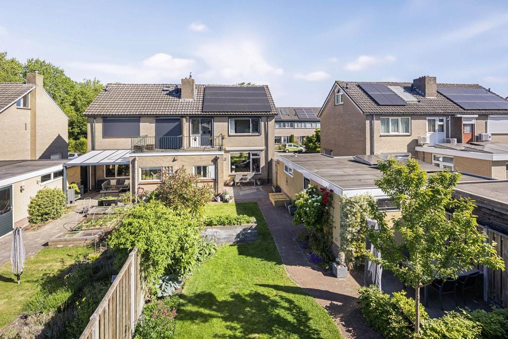 Photo 30 of De Prunus 11