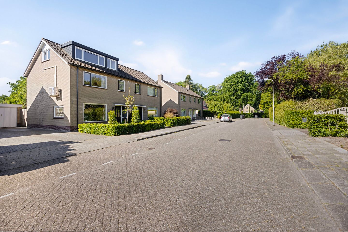 Photo 40 of De Prunus 11