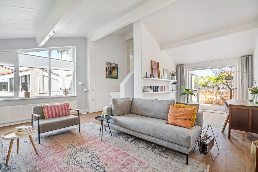 Foto 2 van Gesloten Stad 8