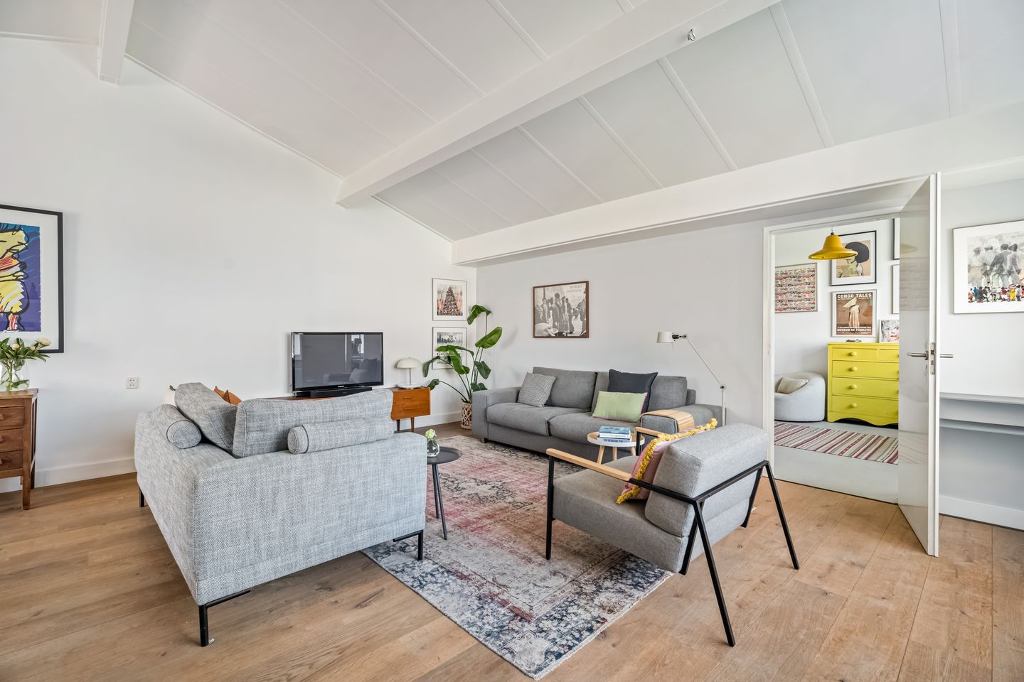 Foto 14 van Gesloten Stad 8