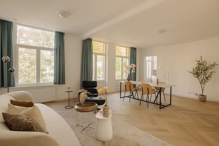 Foto 2 van Van Eeghenlaan 2-1