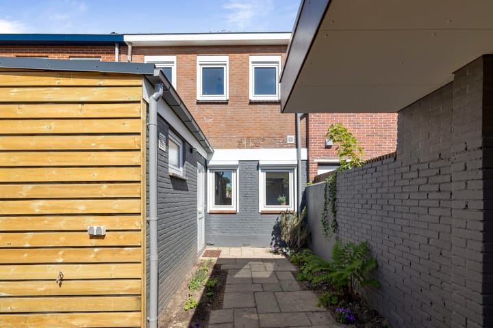 Photo 23 of Lunettestraat 20