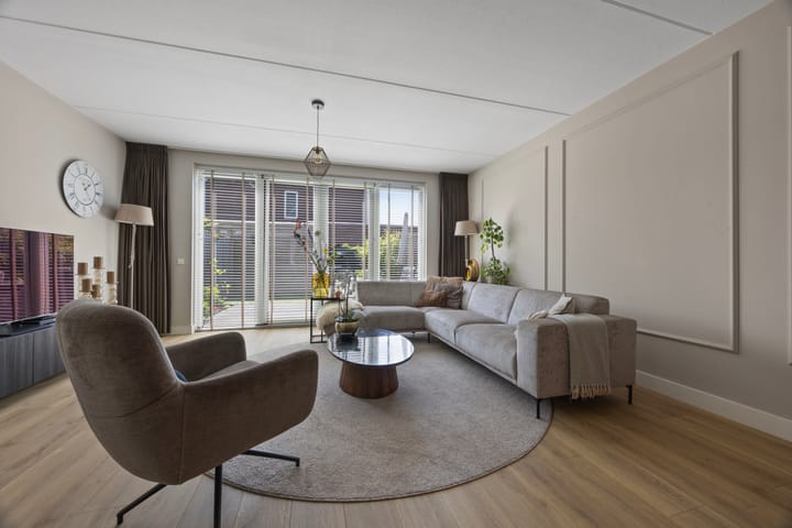 Foto 2 van Valbrug 16