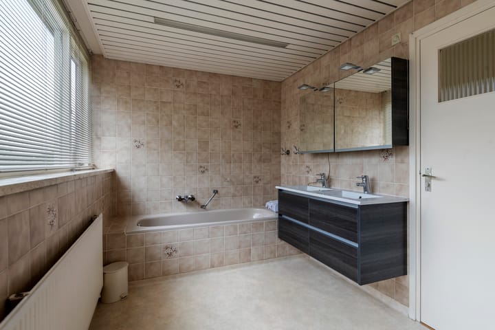 Foto 34 van Dokter Guepinlaan 29