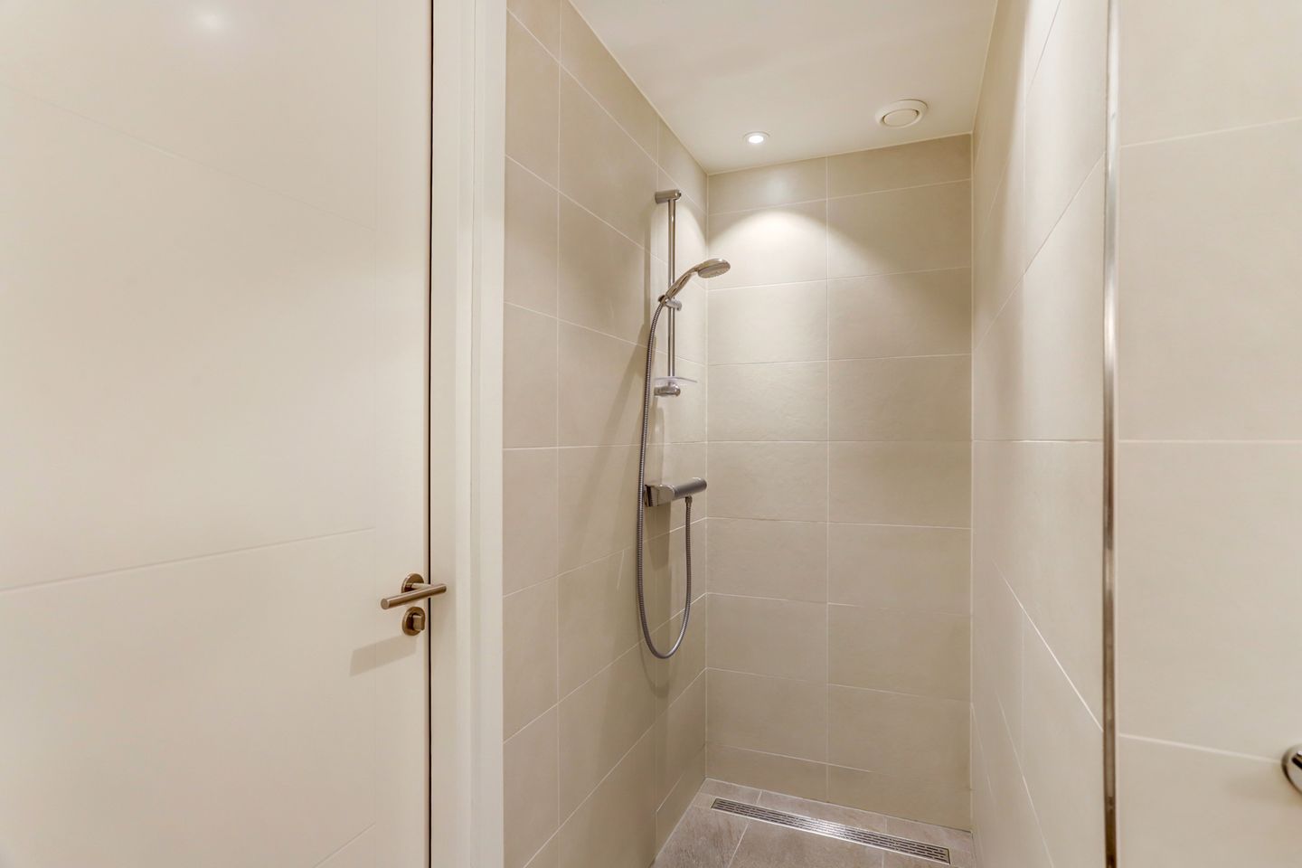 Foto 25 van Grotersweg 1