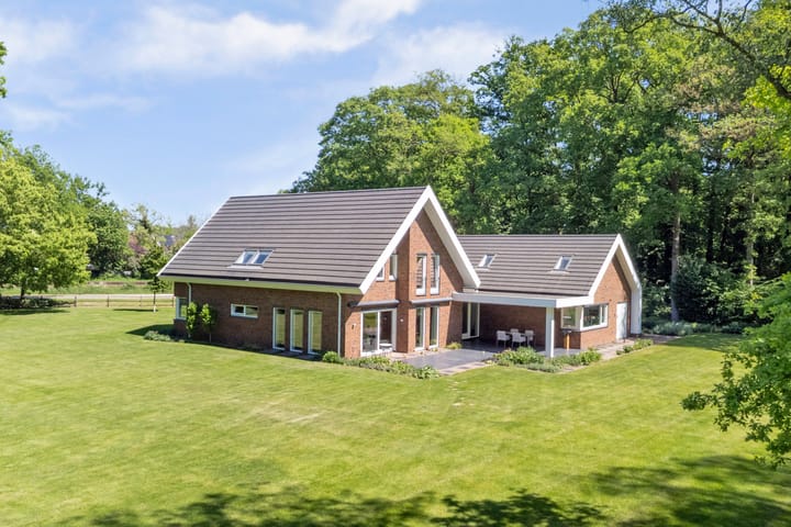 Foto 65 van Grotersweg 1