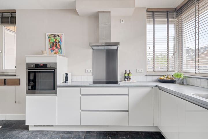 Foto 16 van Meester de Weertstraat 4