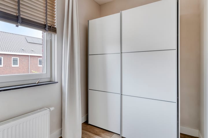 Foto 24 van Meester de Weertstraat 4