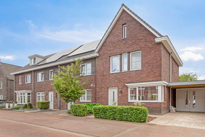 Foto 36 van Meester de Weertstraat 4