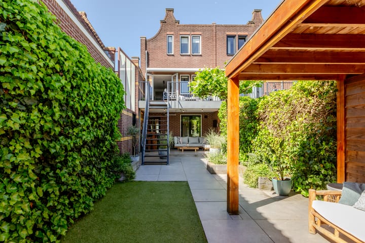 Foto 55 van van Beekstraat 8-A