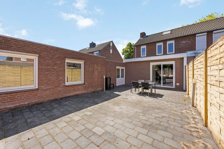 Foto 33 van Ribesstraat 21