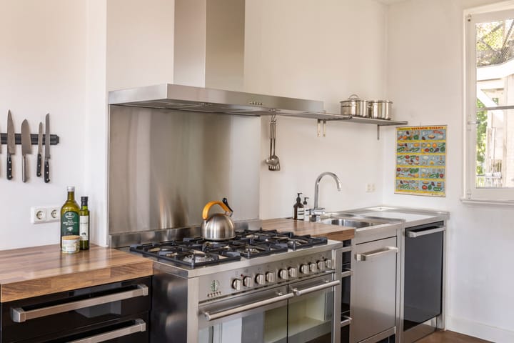 Photo 11 of Van Beuningenstraat 162-3