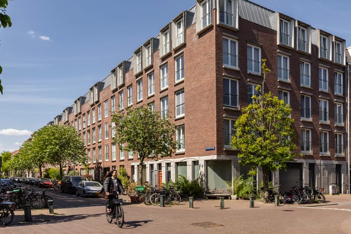 Photo 19 of Van Beuningenstraat 162-3