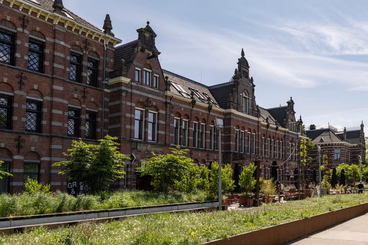 Photo 21 of Van Beuningenstraat 162-3