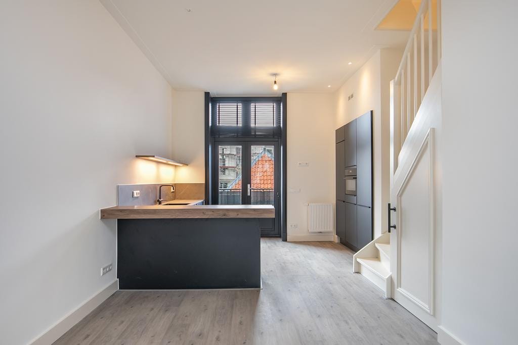 Photo 10 of Langestraat 98-B