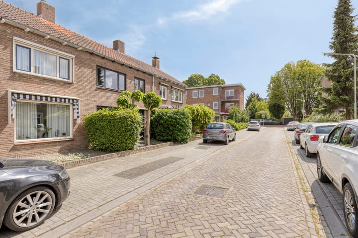 Foto 40 van M.D.de Grootstraat 122