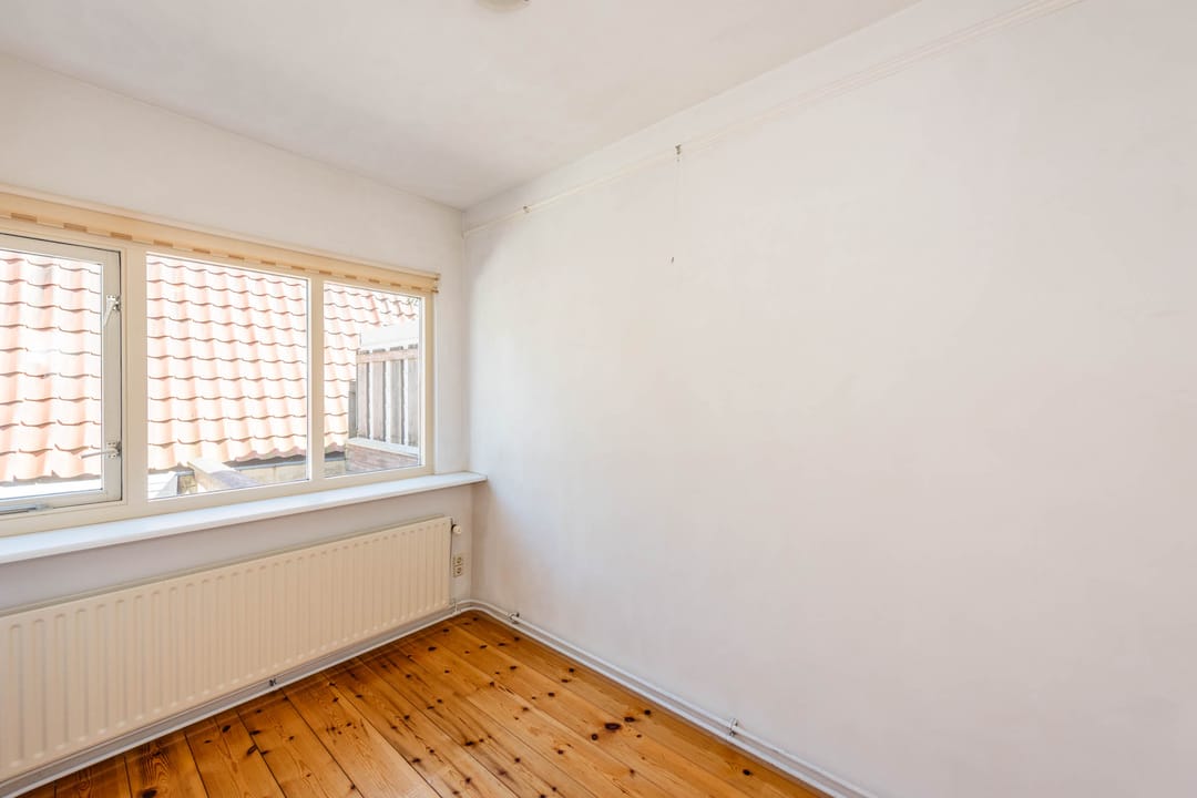 Photo 26 of Lange Raamstraat 33