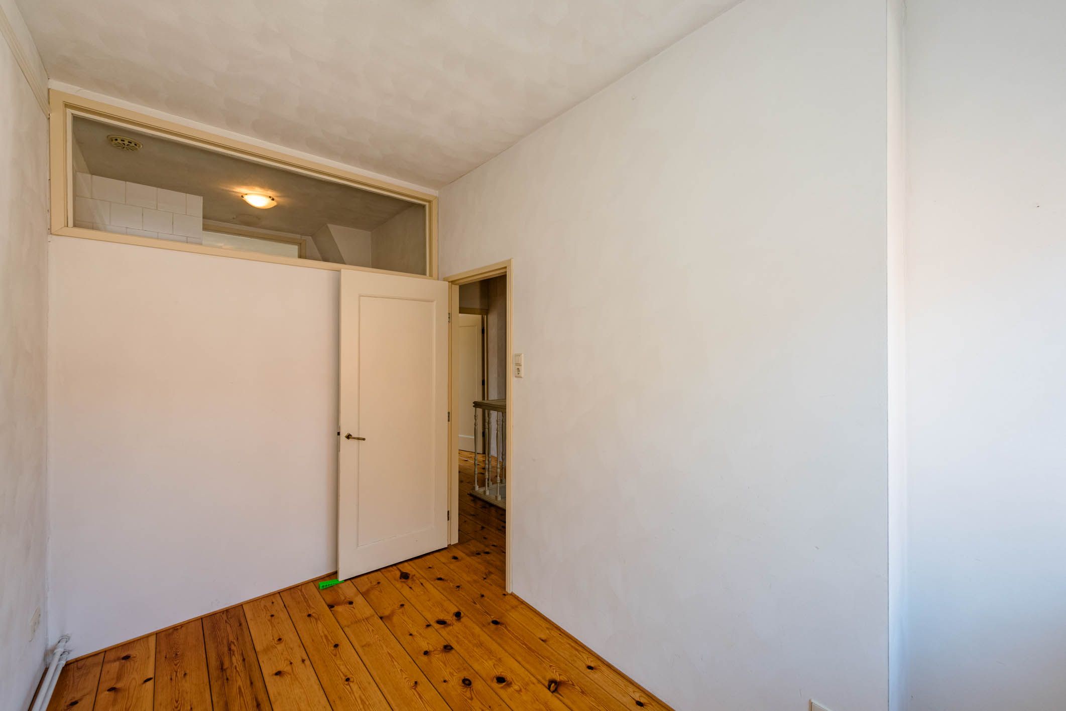 Photo 27 of Lange Raamstraat 33