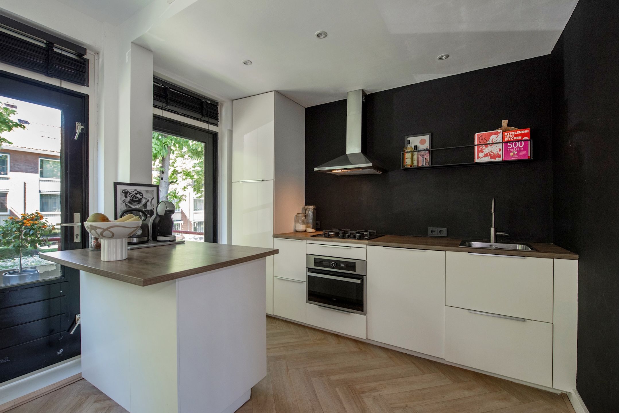 Photo 3 of Paulus Potterlaan 48