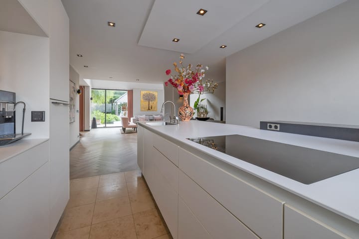 Photo 16 of Galerij 7