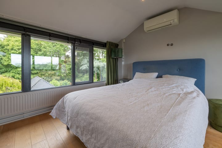 Photo 36 of Galerij 7