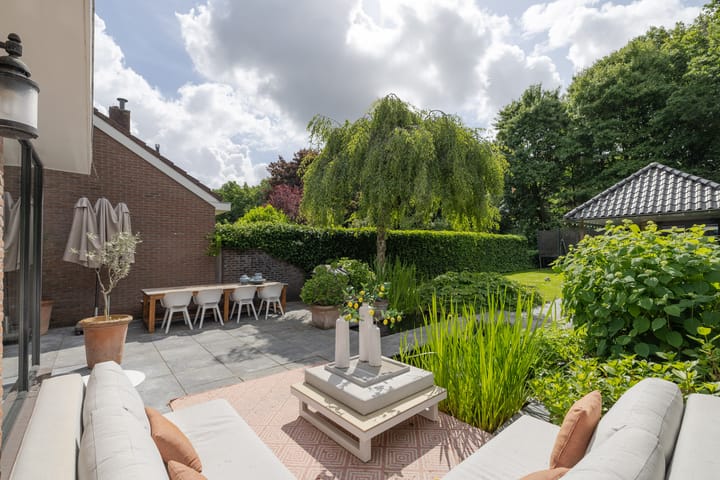 Photo 42 of Galerij 7