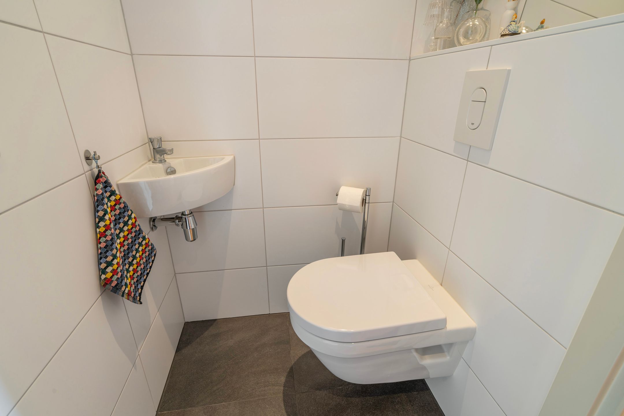 Photo 3 of Sir Winston Churchillln 283-F059