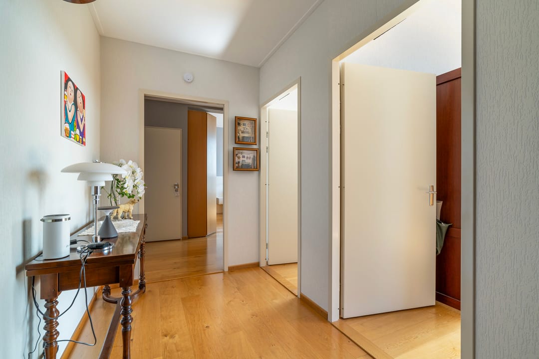 Photo 2 of Sir Winston Churchillln 283-F059