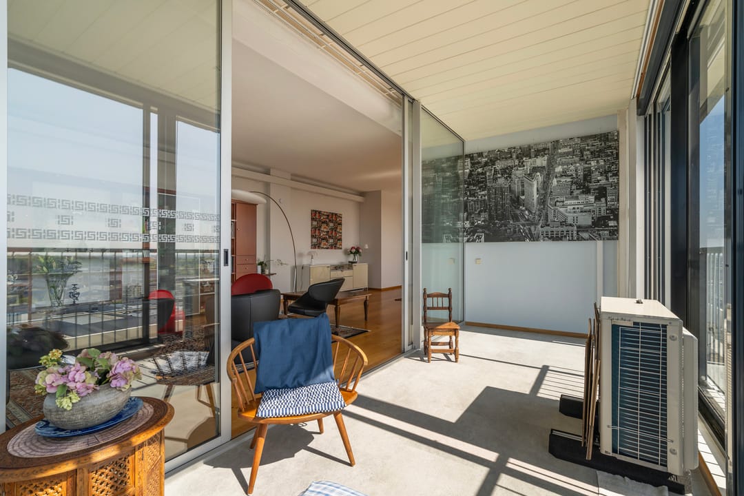 Photo 16 of Sir Winston Churchillln 283-F059