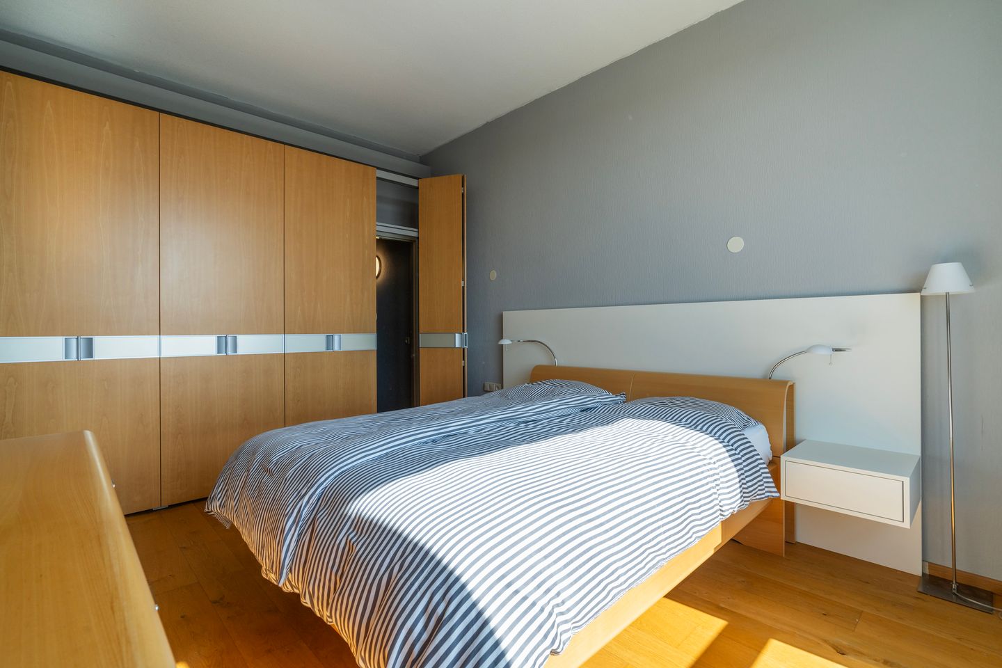 Photo 19 of Sir Winston Churchillln 283-F059