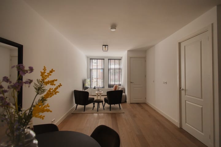 Photo 10 of Saenredamstraat 25-H