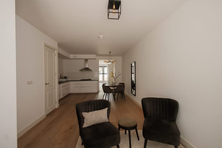 Photo 13 of Saenredamstraat 25-H