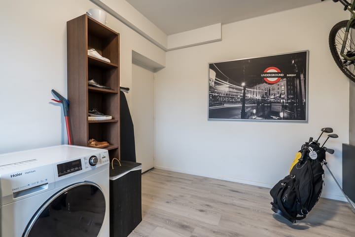 Foto 21 van Dries 58