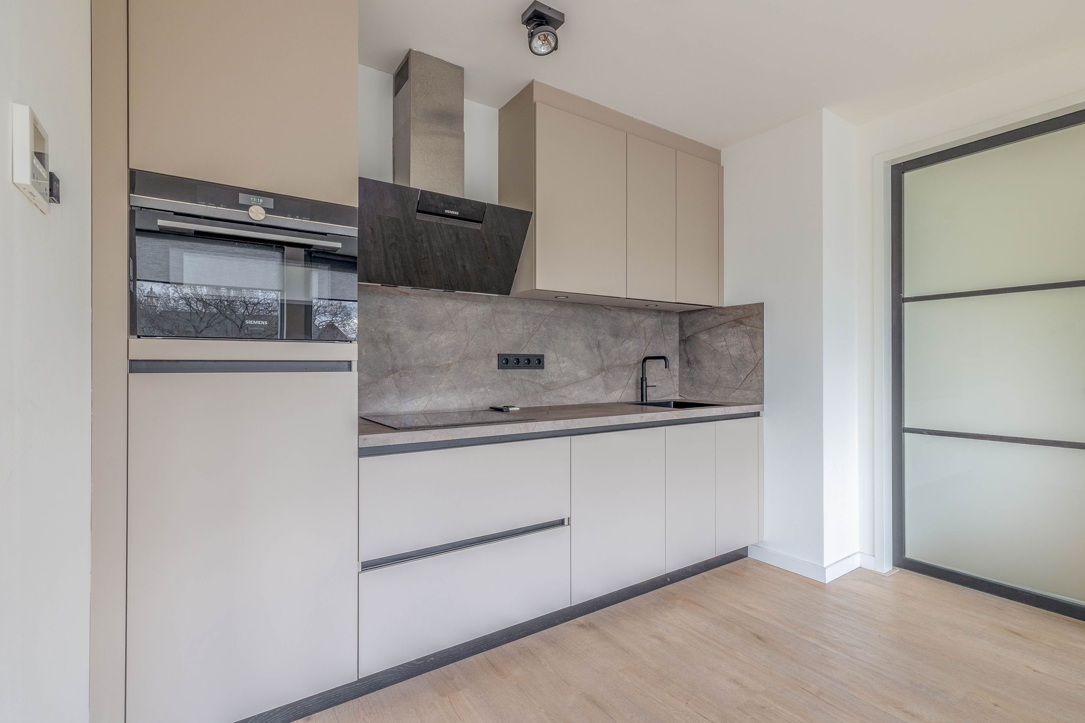 Foto 9 van Kromhout 122-C