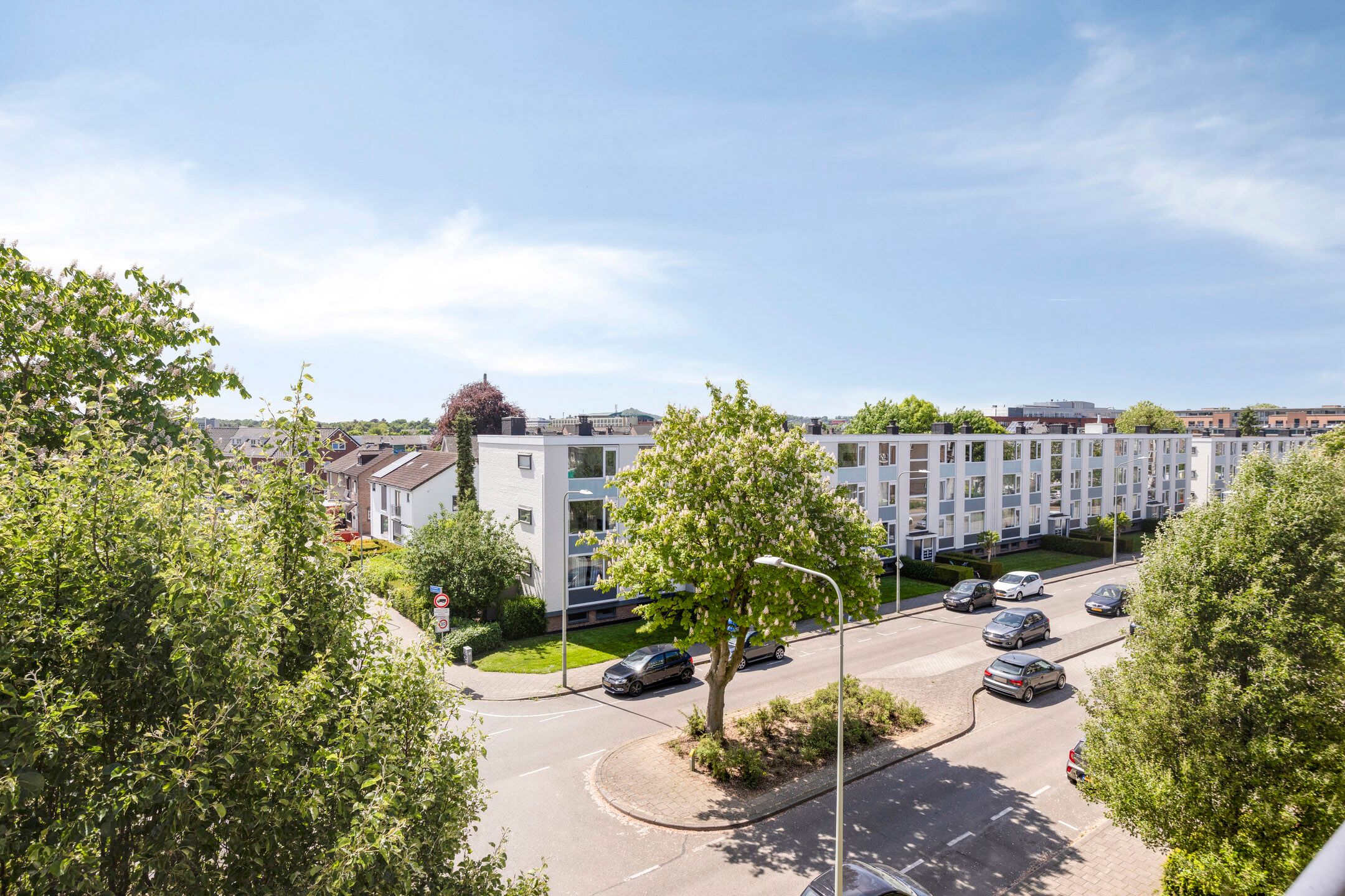 Foto 24 van Adelbert van Scharnlaan G 12