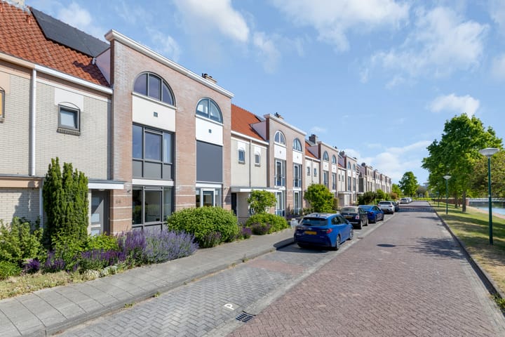 Foto 5 van Bacchus 66