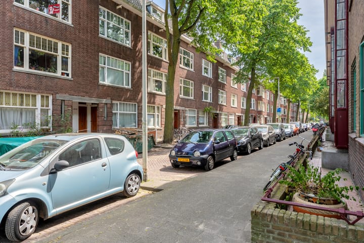 Photo 20 of Dr. de Visserstraat 18-A01