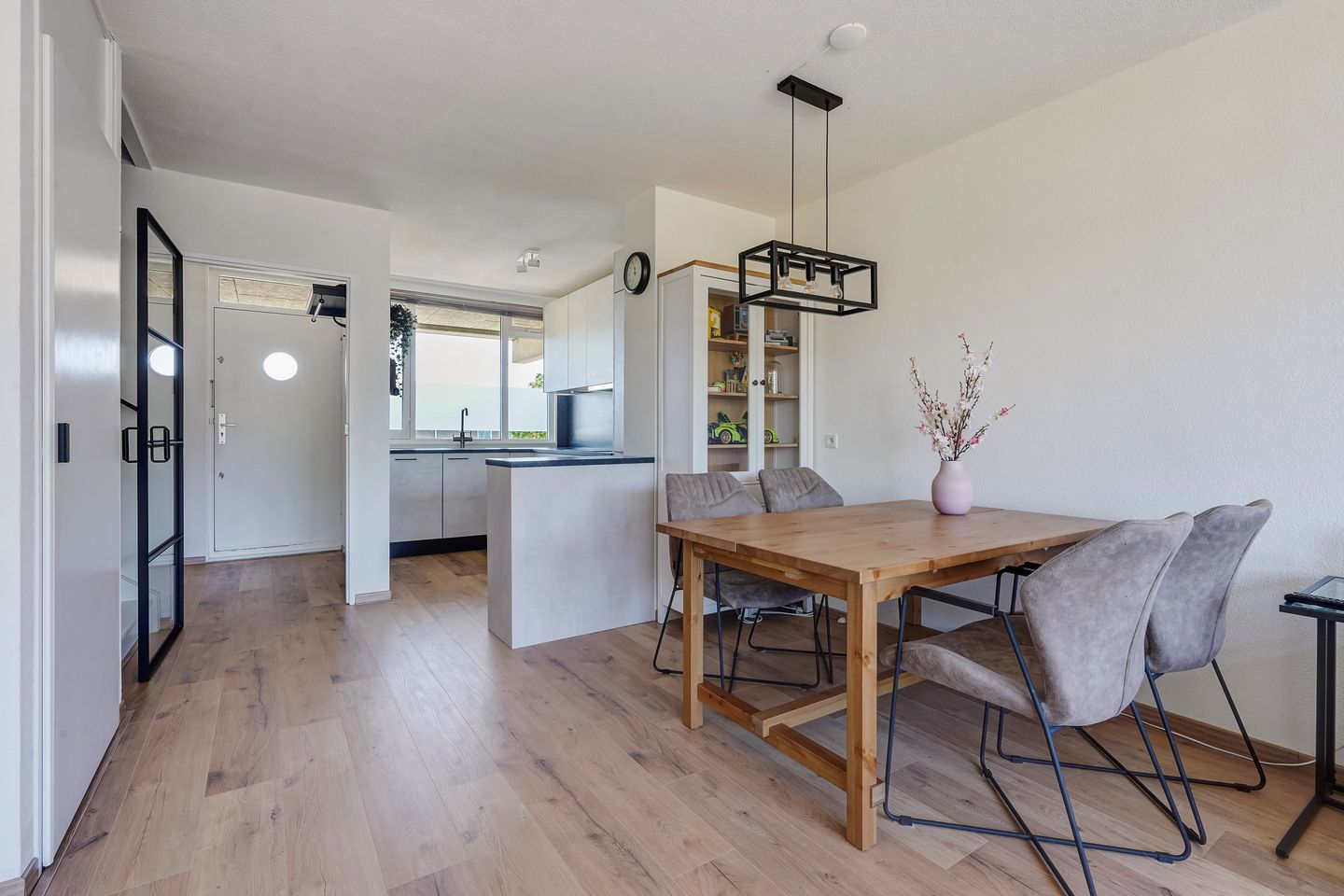 Foto 10 van Robert Schumanring 197